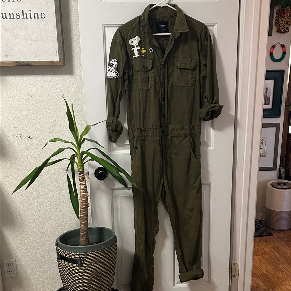 Zara Green Jumpsuit with Cartoon Accents - Picture 2 of 10